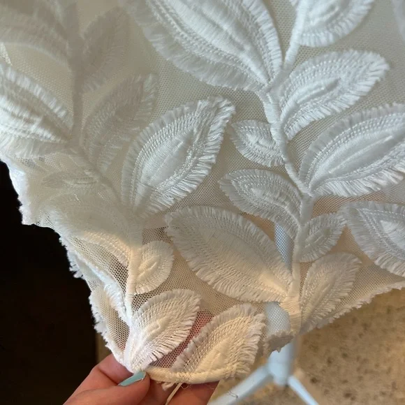 Ann Taylor Cream Textured Sleeveless Top - Picture 3 of 9